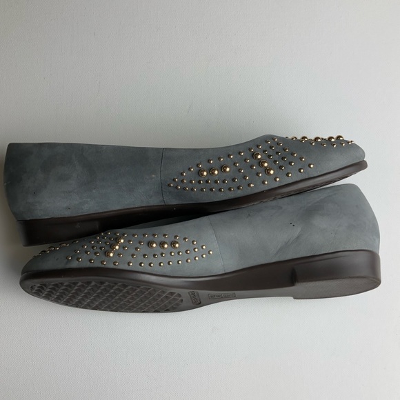 AEROSOLES BECXTREME Gray w/Gold rivets, Flats NWOT - Picture 6 of 8